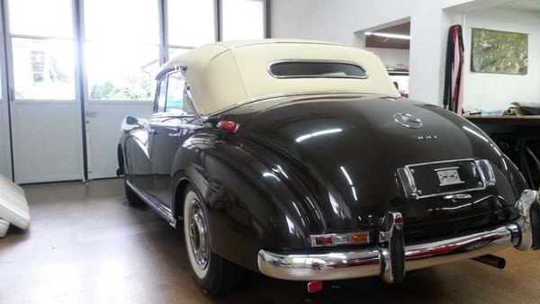 Mercedes Adenauer W186